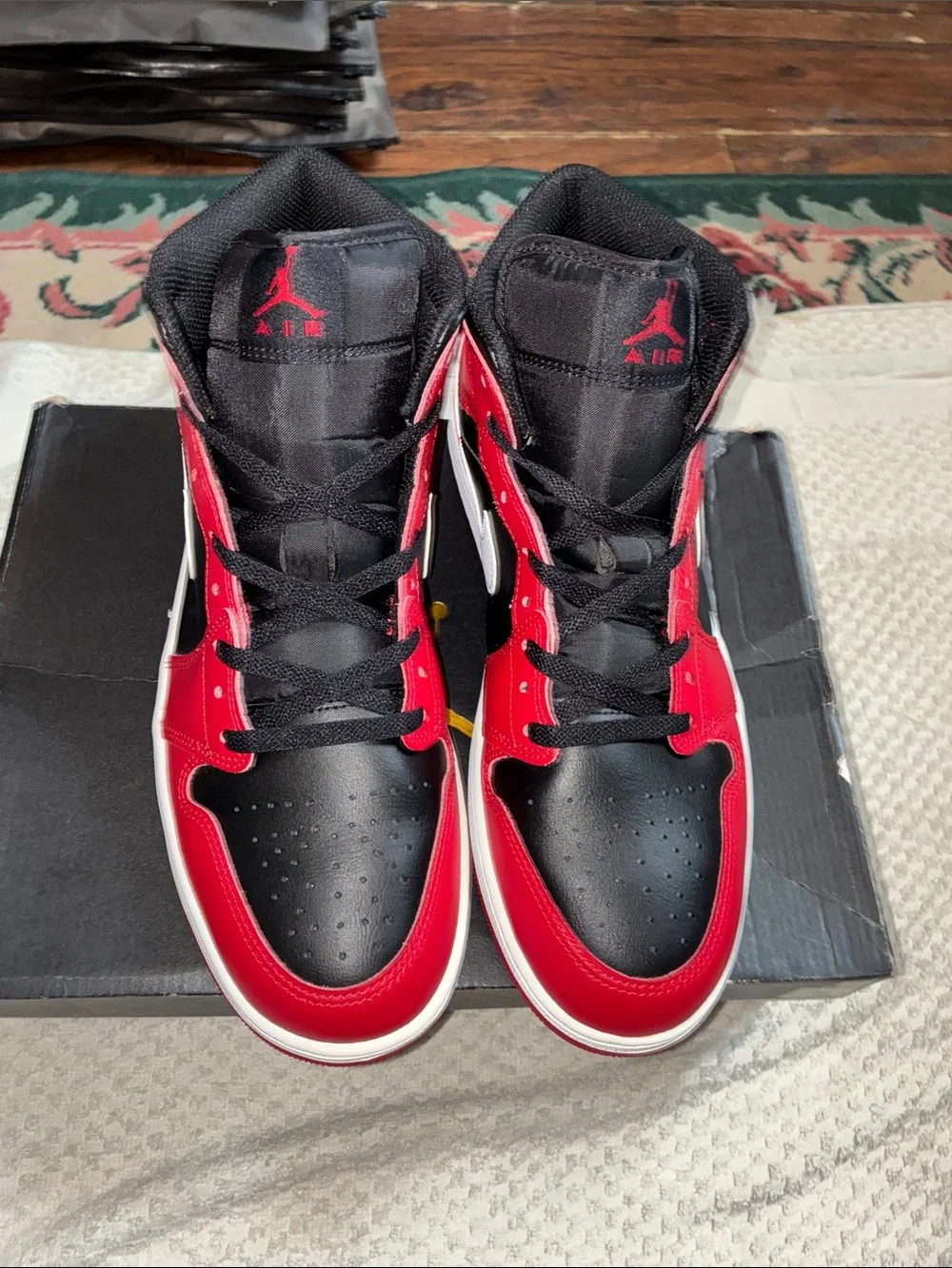 Jordan Black and White Shoe Box Label